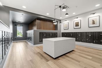 Parcel suite